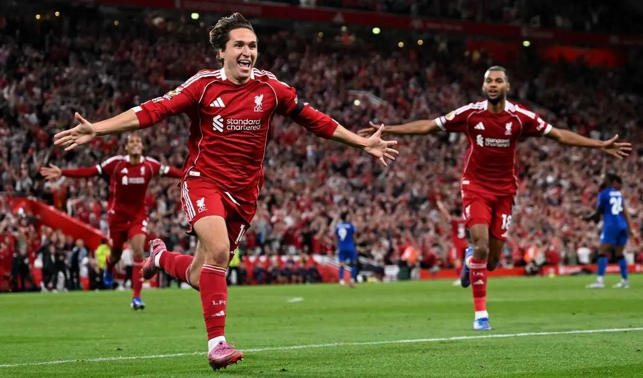 Lữ đoàn đỏ bùng nổ với màn chào đón mùa giải mới